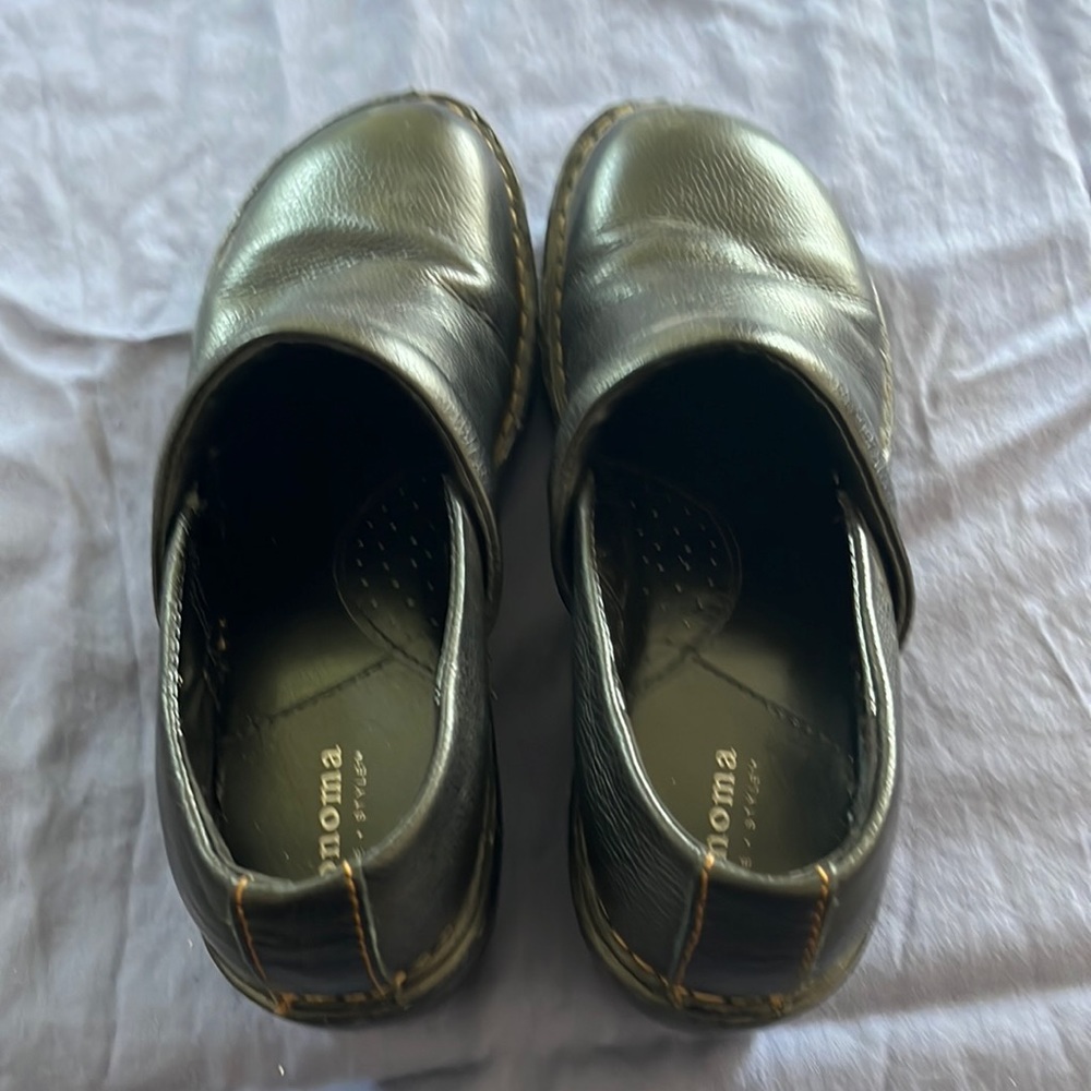Black leather look clogs